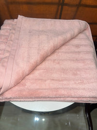 Platinum Collection | Blush Mist Zero Twist Bath Sheet